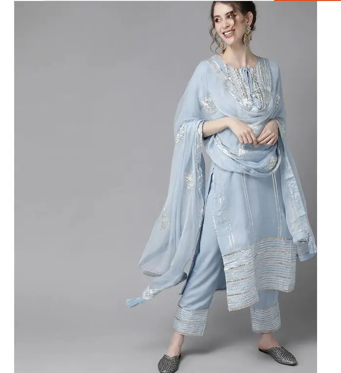 Traditional Indian Punjabi Emb - Salwar Kameez Set recension och pris