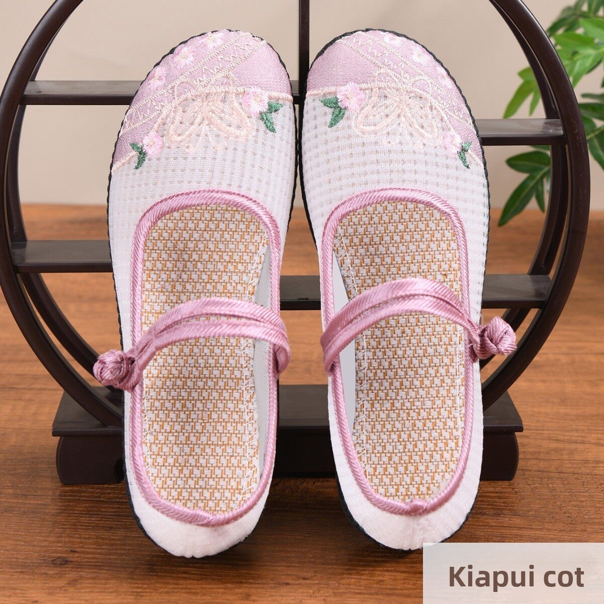 Breathable Embroidered Flat Bo - Ethnic Fashion Online recension och pris
