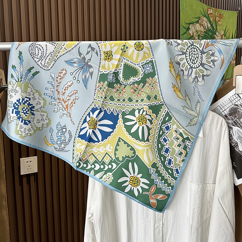 Green Boho Horse Square Scarf  - Ethnic Fashion Accessories recension och pris