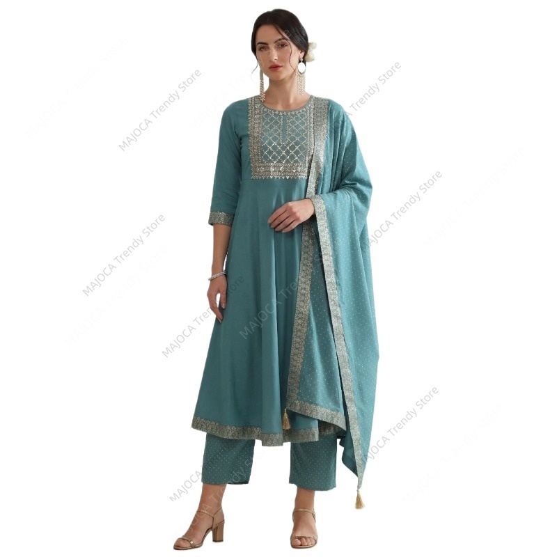 Peacock Blue Indian Women 3 Pi - Salwar Kameez Set recension och pris