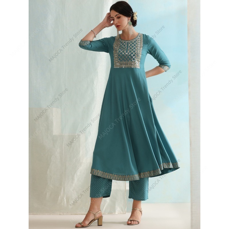 Peacock Blue Indian Women 3 Pi - Salwar Kameez Set recension och pris