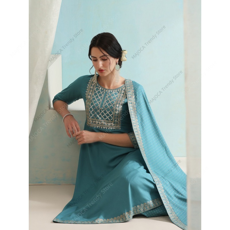 Peacock Blue Indian Women 3 Pi - Salwar Kameez Set recension och pris