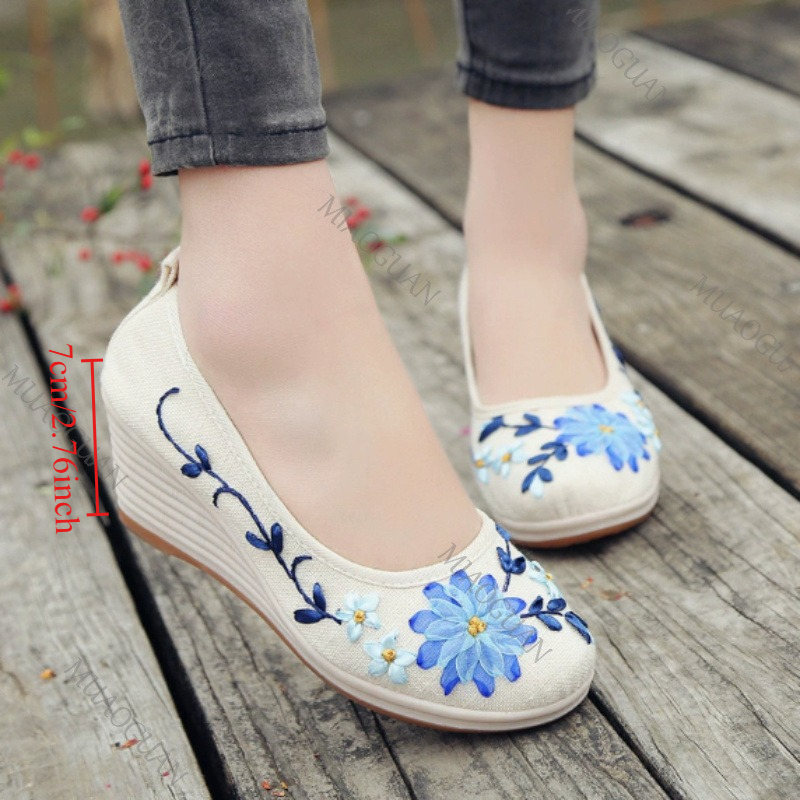 Embroidered Women Comfort Wedg - Ethnic Fashion For Women recension och pris