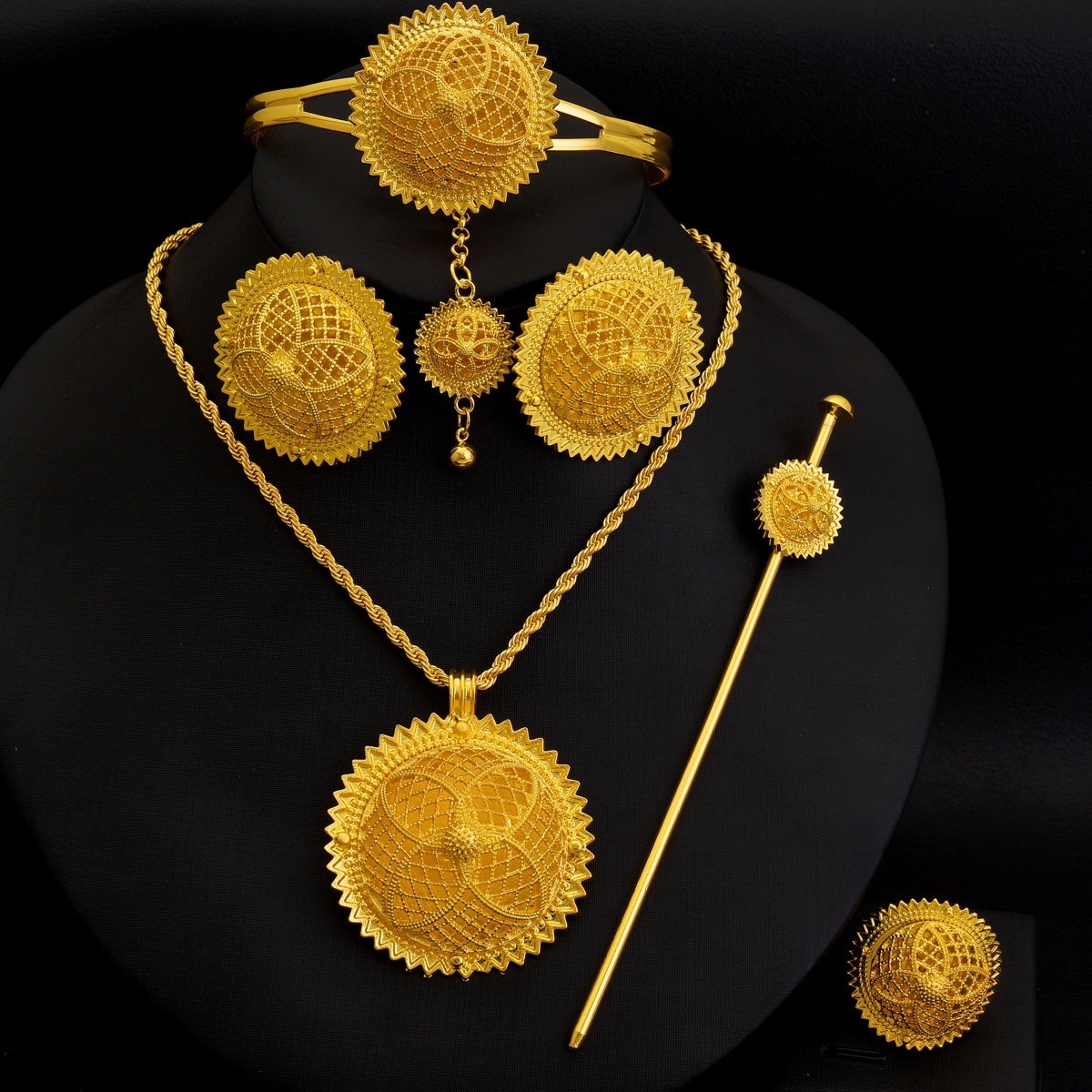 Africa Dubai Golden Color Jewe - Ethnic Fashion In Dubai recension och pris