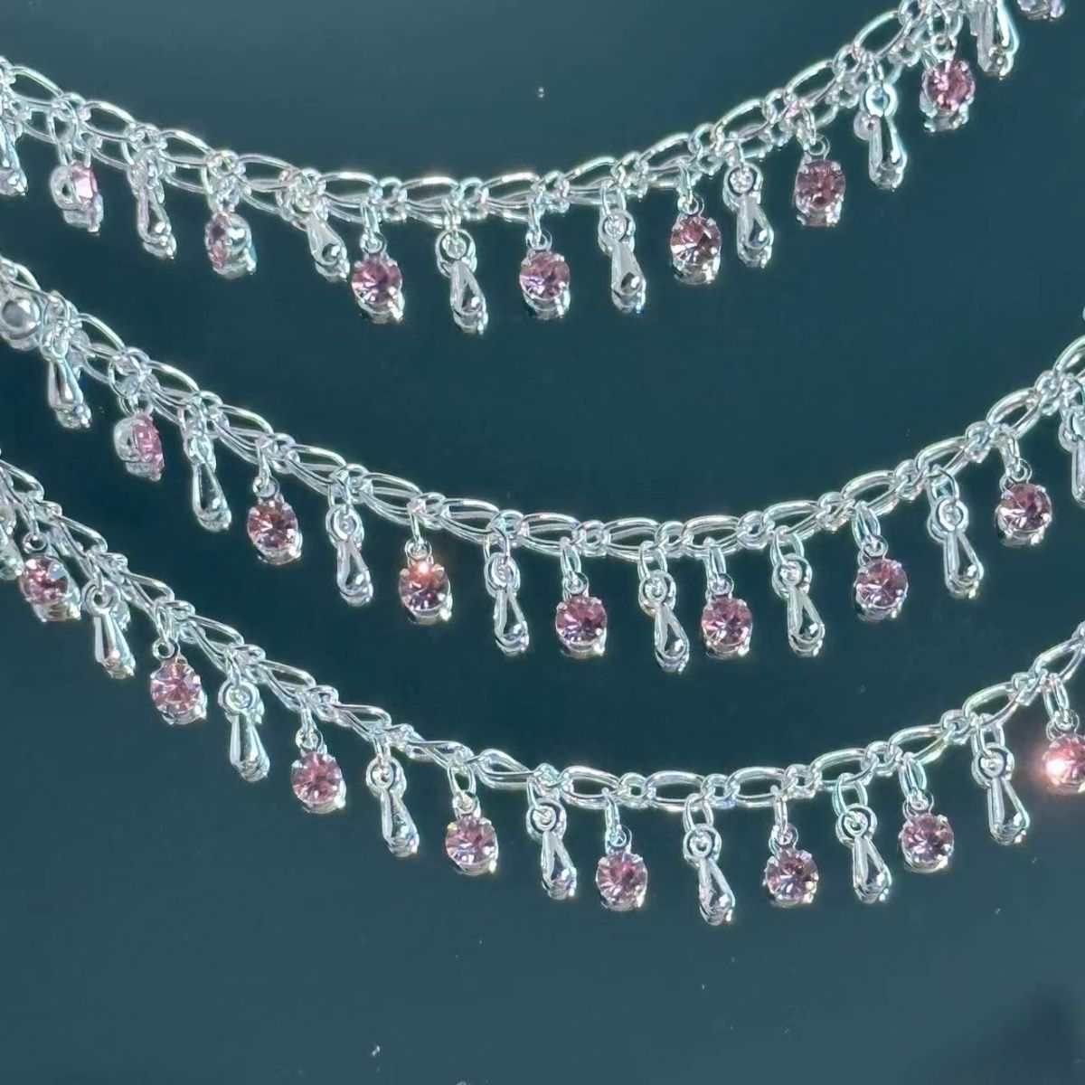 Exquisite Rhinestone Teardrop  - Ethnic Fashion Accessories recension och pris