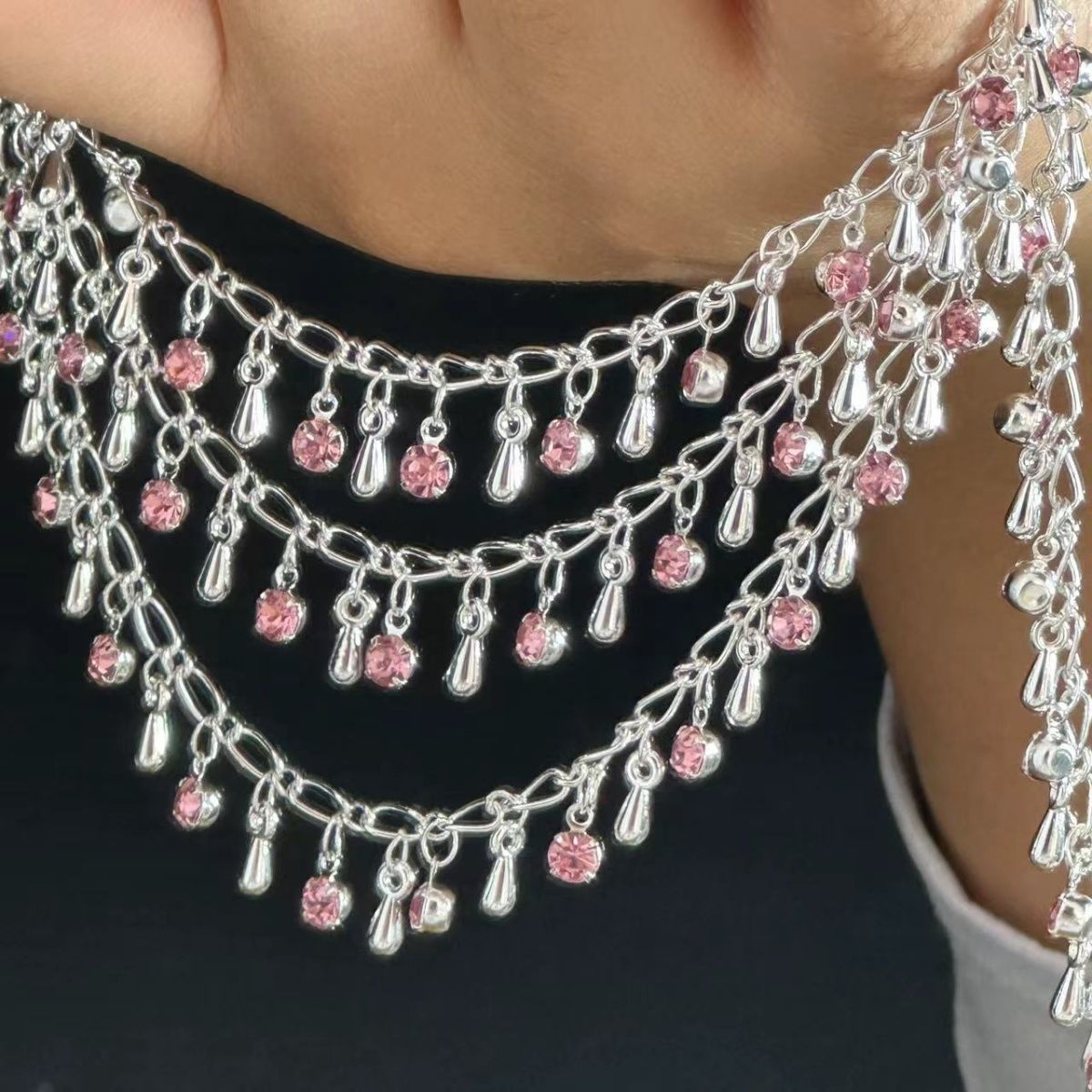 Exquisite Rhinestone Teardrop  - Ethnic Fashion Accessories recension och pris