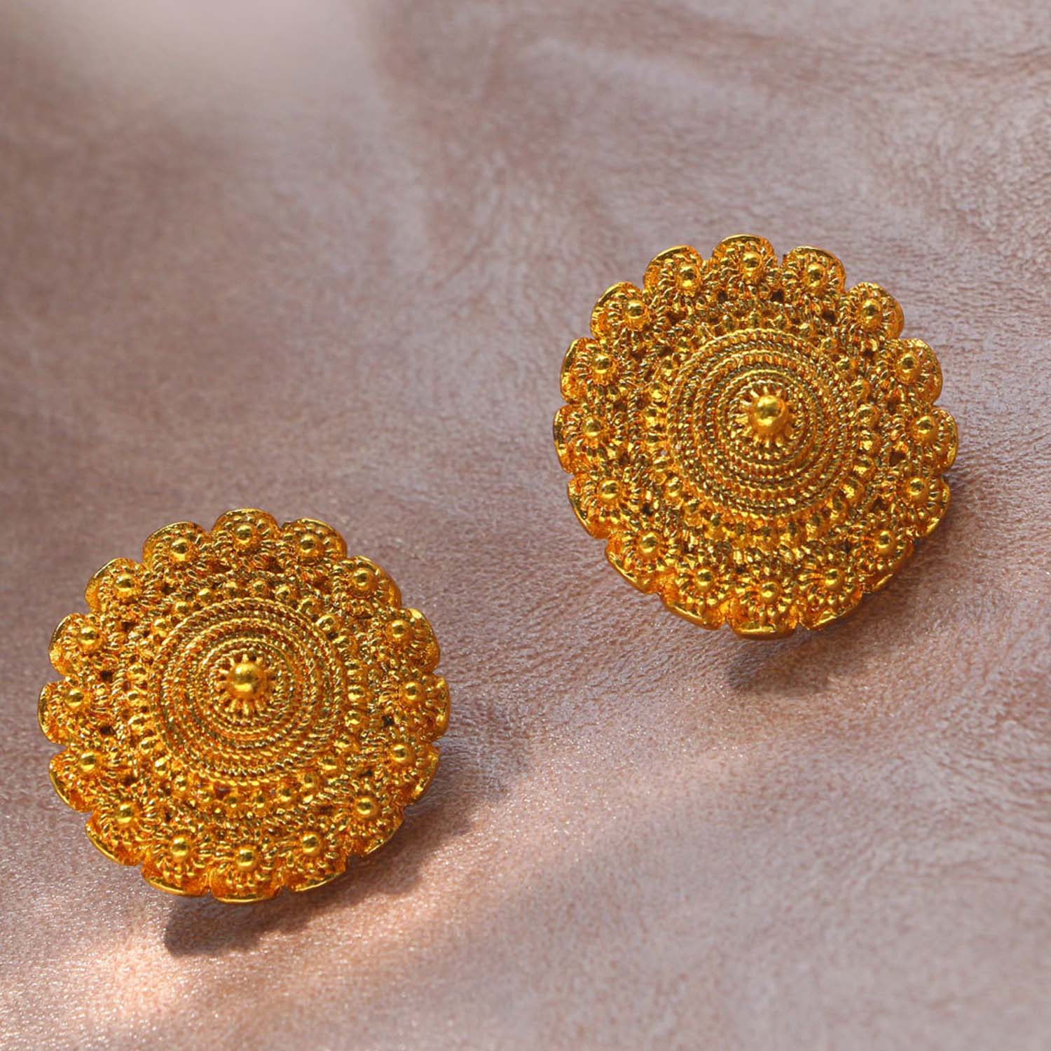 Classic Ethnic Style Earrings  - Ethnic Fashion Photography recension och pris