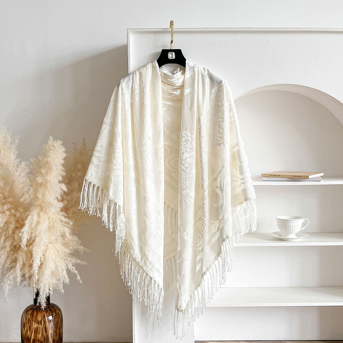 Retro Velvet Tassel Scarf Flor - Winter Ethnic Fashion For Women recension och pris